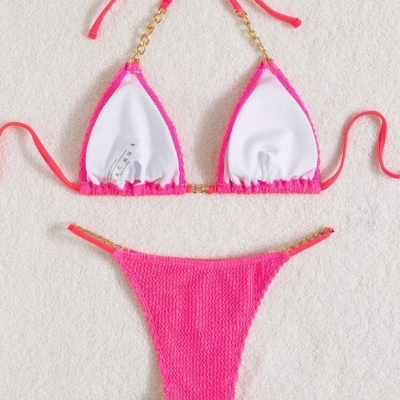 Bikini - Picture 2 of 4